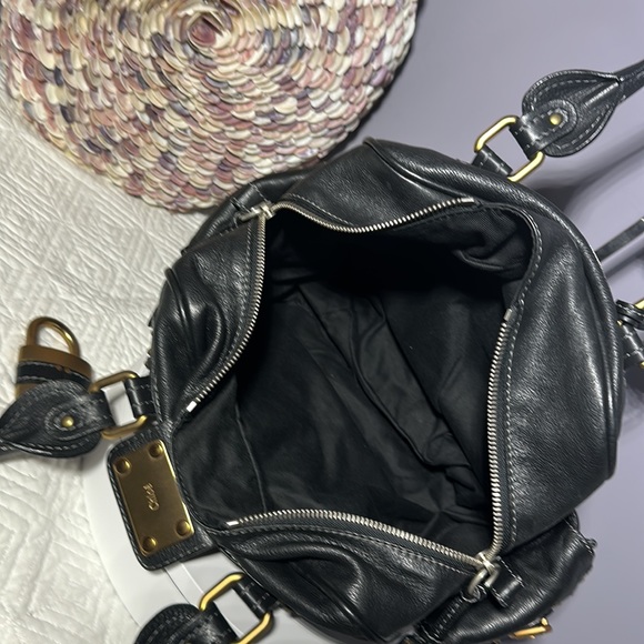 SOLD EUC Chloe’ Paddington Large black leather purse with lock and key - Picture 8 of 17